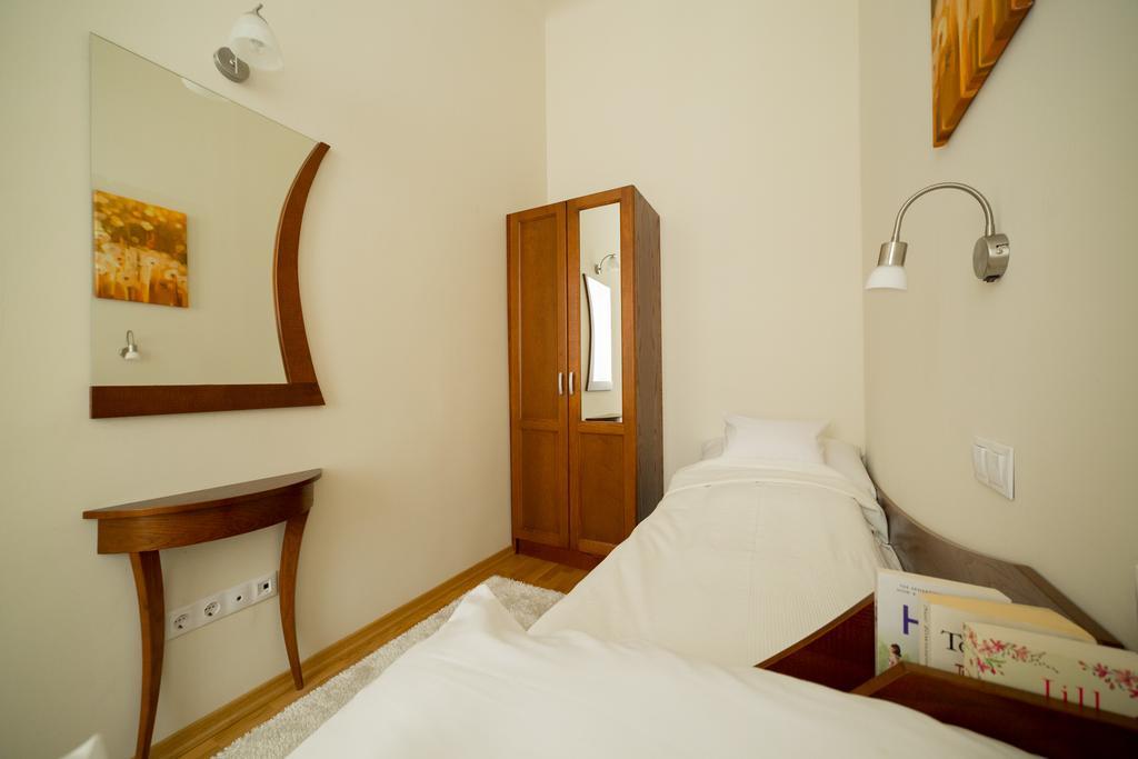 Family Buddha Apartment Budapešť Exteriér fotografie
